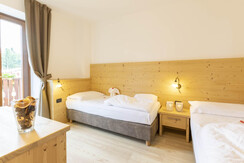 camera 203-junior suit-6