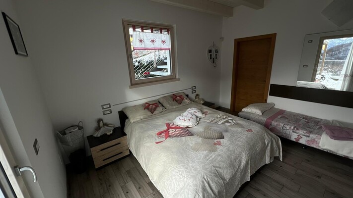 matrimoniale con lettino aggiunto