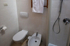 Camera matrimoniale superior con balcone 12