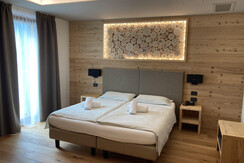 supeiror double room with lake view