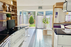 6252D615-6253-48E0-9C77-49F0484F9A07