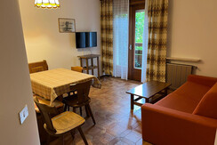 LATO OVEST - SOGGIORNO