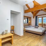  Photo of Alpina  Family