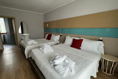 370a7401-4ca7-4794-aaa3-9d3e91c3d424