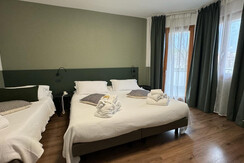 c9e044df-a023-4520-9567-f303126f80a4