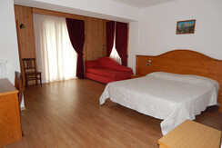 2. Suite