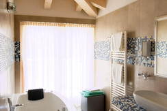 KLR foto - ParcHotelFlora - camera 407 - 02