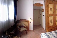camera 104