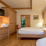  Photo of Family room, shower