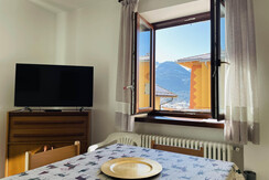 Tavolo pranzo con vista lato Sud