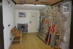 Skiroom (2)