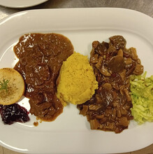 SPEZZATINO CON POLENTA E FUNGHI