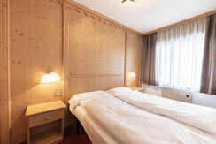 Double bed room