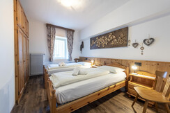 Comfortable three-room apartment with 3 bathrooms