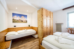 Apartment with 2 bedrooms (one triple and one double