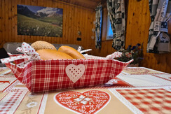 Alpine furniture, holidays in the Dolomites in the centre of Val di Fassa