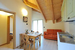 Appartamento 4/6 posti letto verde mansarda