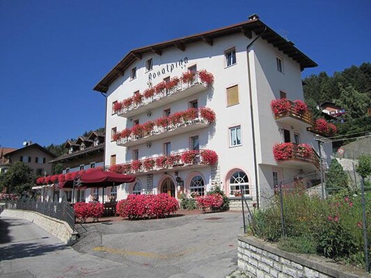 hotel-trentino-hotel-rosalpina-folgaria-summer