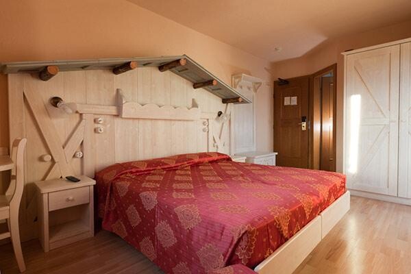 hotel-trentino-hotel-rosalpina-folgaria-room