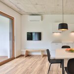  foto van Appartement, douche, WC, begane grond