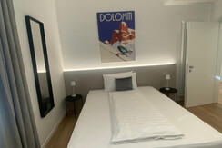 9c21da0a-9186-4f3e-8cca-03ccaa7d62eb