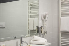 073h.vital.tn.18-1094