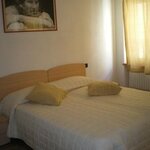  Фото Camera tripla - DIS