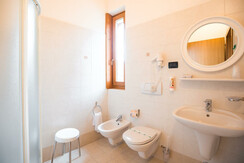 bagno camera doppia superior