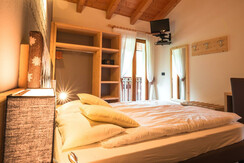 camera tripla superior