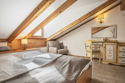 CV Hotel - camera mansardata doppia-tripla o DOPPI