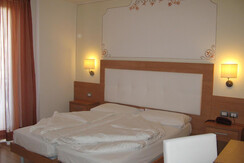 Alphote Milano Camera e bagnojpg