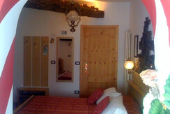 BOUTIQUE ROOM 204
