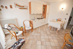 106 Zona giorno con poggiolo