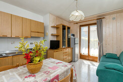 appartamento_girasole_residenza_casa_pineta_lago_d