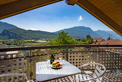 Esterno Rosso Ciliegia 2