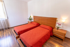 Camera Singoli Giallo Limone 5