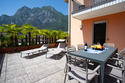 Esterno Giallo Limone 3