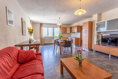 Soggiorno Giallo Limone 6