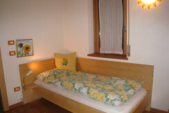 Calendula letto bed Bett