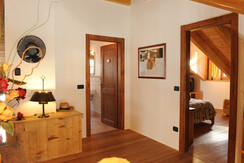 entrata bagno e stanza familiare