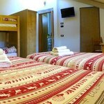  Photo of 4-bed room