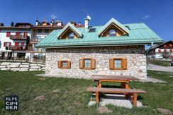 20150413_micheletti-2900_logo