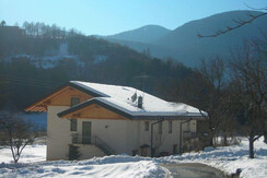 La Baita con la neve