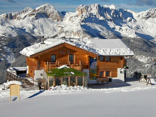 Hut Baita Cuz - Pozza di Fassa - Val di Fassa - Winter