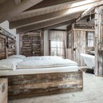 Foto Dvojlůžkový pokoj, sprcha, WC, směrem do zahrady