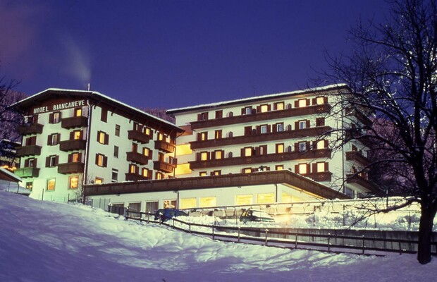 Grand Hotel Biancaneve_esterna inverno