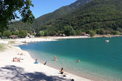 spiaggia di fronte al camping