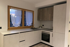 12075C33-F847-4129-B424-8B1275FDC013