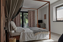 370C982A-9943-430C-8040-0BB49D2472C1