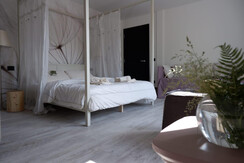 7EC60B82-7D77-40F6-A93C-45D8BF194977